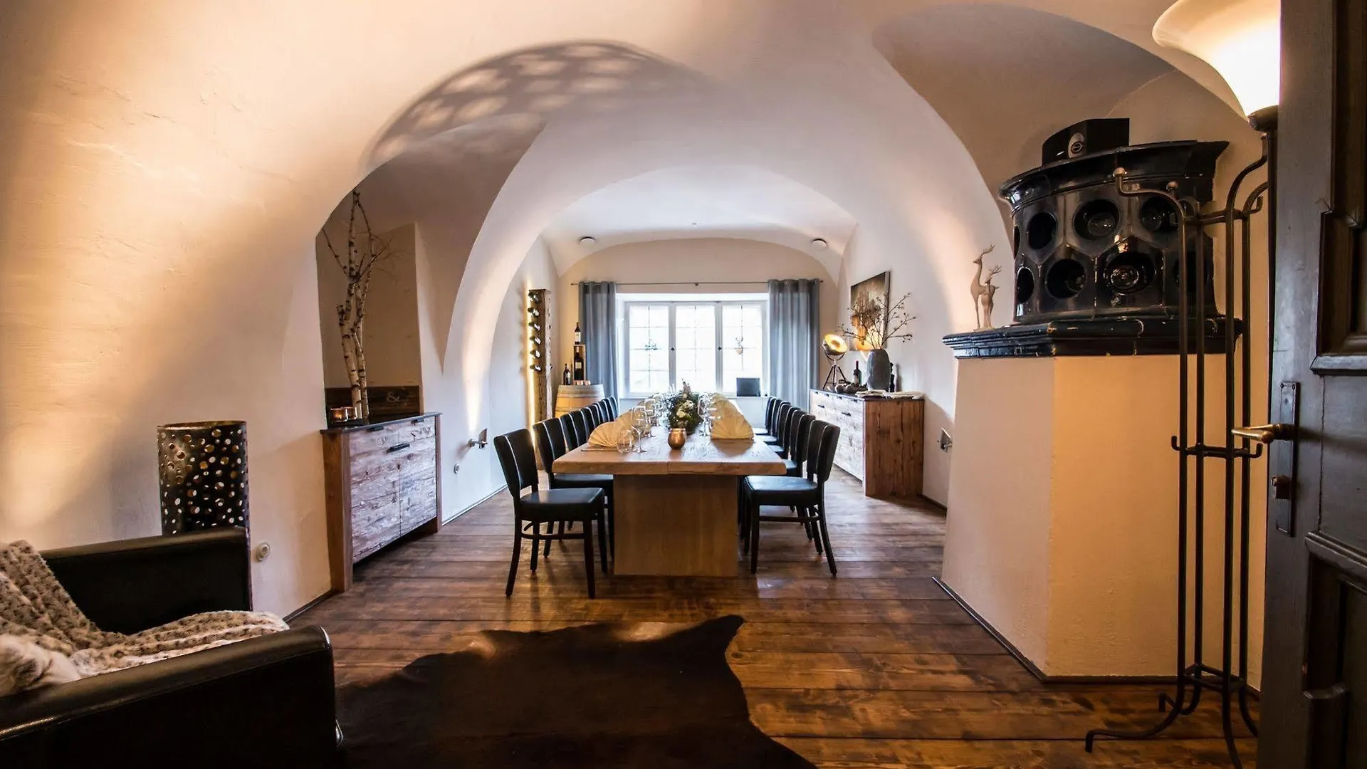 ****  Hotel Schloss Neuburg - Hoftaferne Neuburg am Inn Germany
